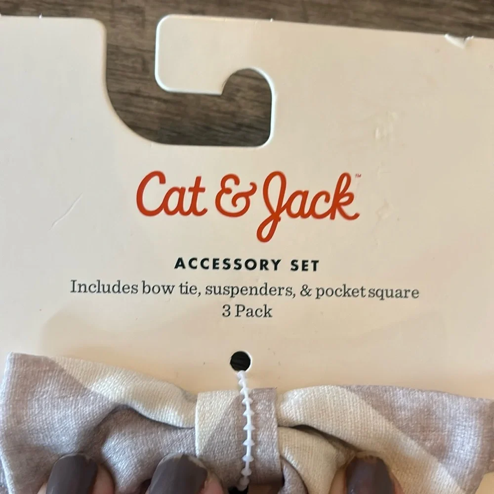 NWT Cat & Jack accessory set bow tie, suspenders and pocket square